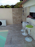 Terrasses et plage de piscine
